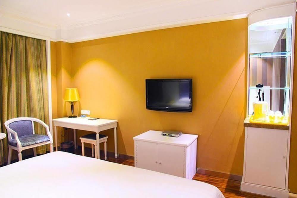 New Zhongxun Business Hotel Yueyang エクステリア 写真