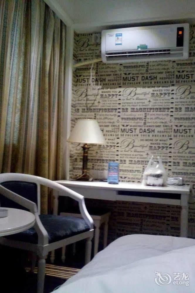 New Zhongxun Business Hotel Yueyang エクステリア 写真